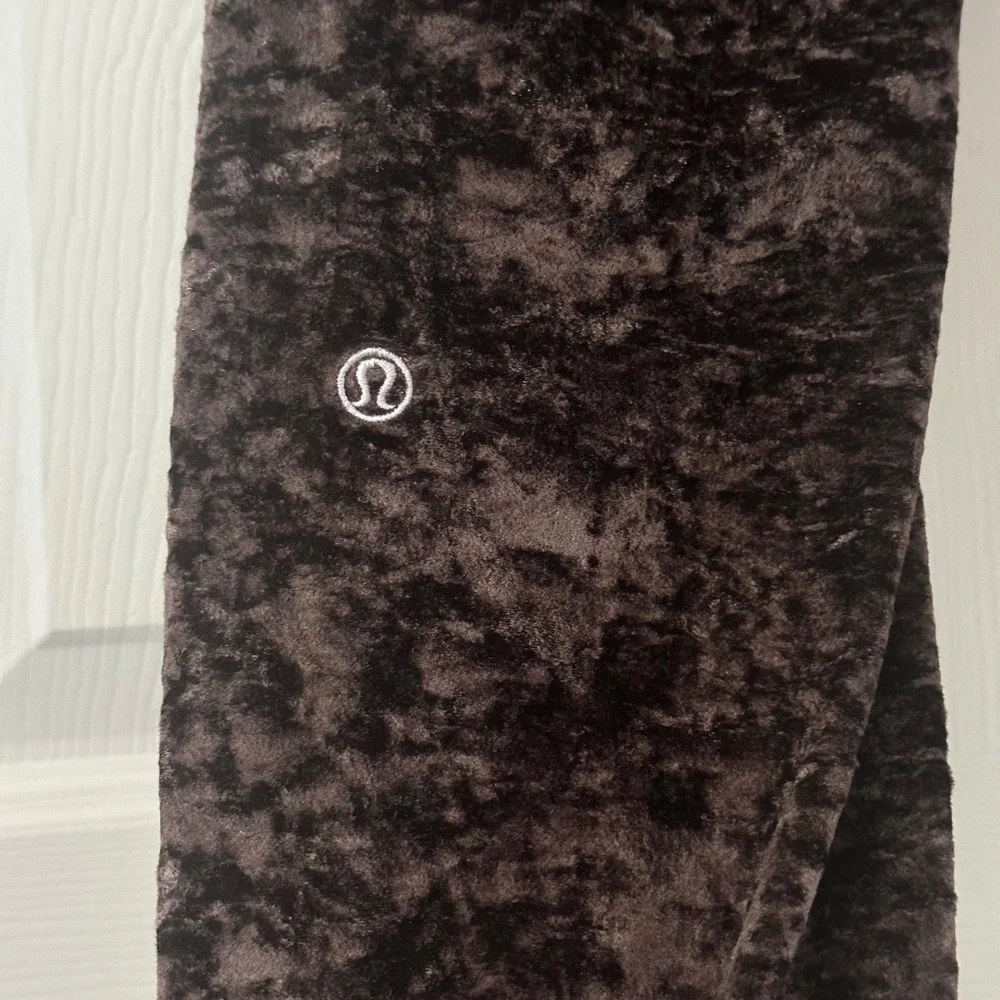 Lululemon Ready To Crush Velvet Jogger French Press Brown Size 6 *Flaw* - Picture 10 of 14